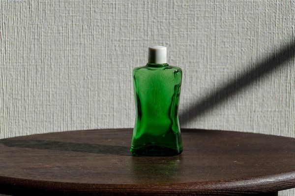 古い化粧品の瓶 : 旅するポジャギ