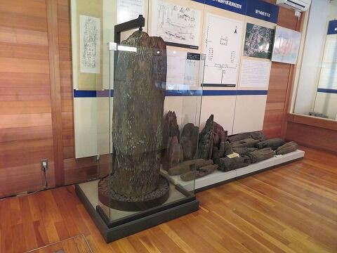 徳丹城跡 ・ 矢巾町歴史民俗資料館 : くぐる鳥居は鬼ばかり 徳丹城跡 ・ 矢巾町歴史民俗資料館 : くぐる鳥居は鬼ばかり