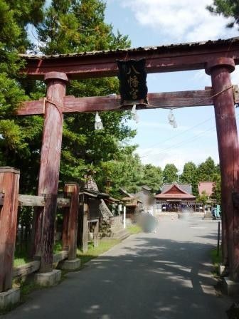 三社託宣 （弘前市） : くぐる鳥居は鬼ばかり