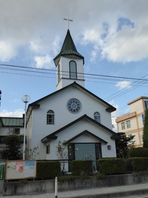 カトリック十和田教会 十和田市 くぐる鳥居は鬼ばかり