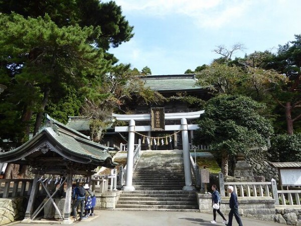 黄金山神社 ～其之参 : くぐる鳥居は鬼ばかり