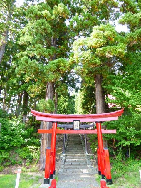 熊野宮神社 西目屋村 くぐる鳥居は鬼ばかり