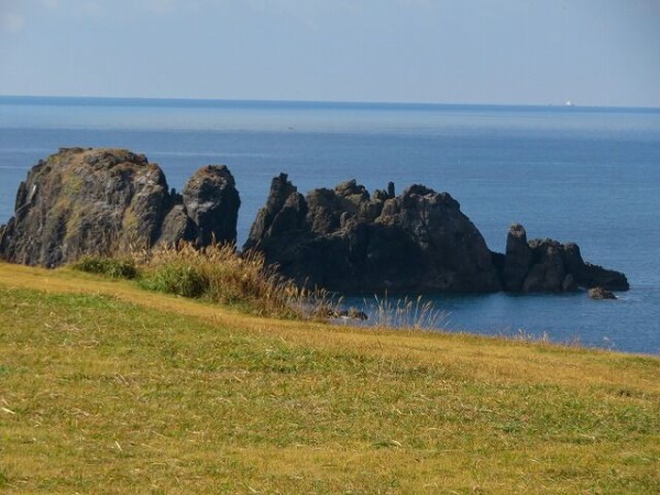 入道崎 （男鹿市） : くぐる鳥居は鬼ばかり