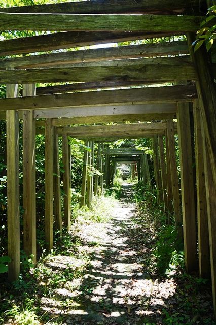 神社仏閣 ムジナの大親分 二ツ岩団三郎を祀った二ツ岩大明神 佐渡旅 Sadotabi