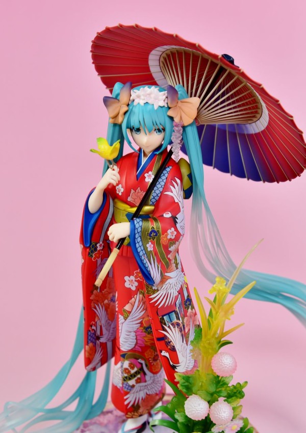 販売本物 【現品限り】初音ミク ～花色衣～ 1/8 完成品フィギュア