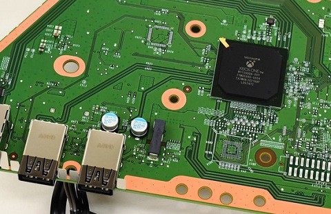 XSX]Xbox Series Xが分解されるとそこには「Xbox One」の刻印がある 