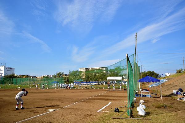 日曜日は 横浜緑シニア グランドで練習試合を行いました 相模原南リトルシニア