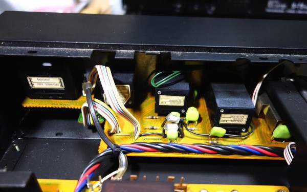 ONKYO integra P-306R 内部探索して交換部品をリストしました