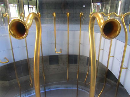 ミラノにイタリアで一番高い建物ができた ミラノで1ユーロワイン