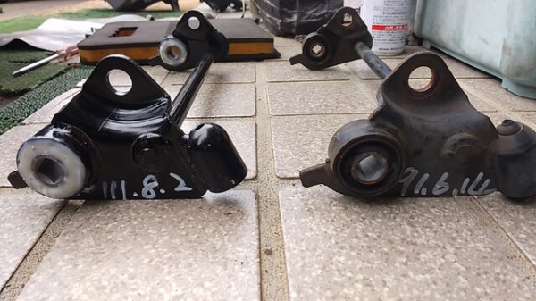 依頼作業 グランドアクシス（5FA2）4VPエンジンOH等的なぁ～新品