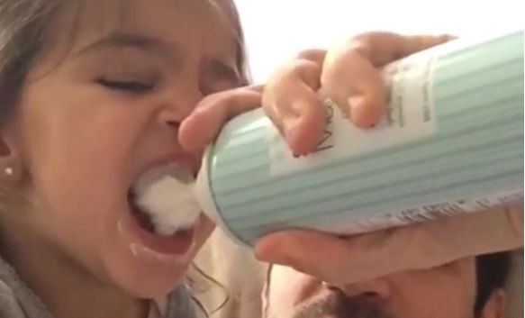 動画 チェルシーのセスク ファブレガスと娘がクリームを食べている姿がかわいいｗ サカにゅブログ