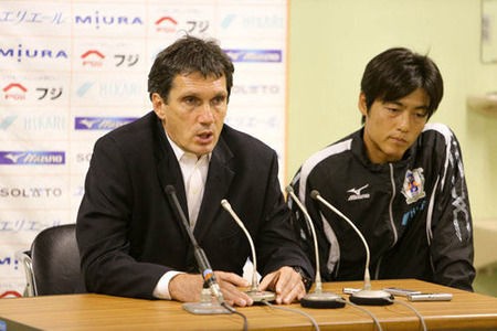 札幌 次の監督決定 愛媛fcでも指揮を執ったイヴィッツァ バルバリッチ氏就任 サカにゅブログ