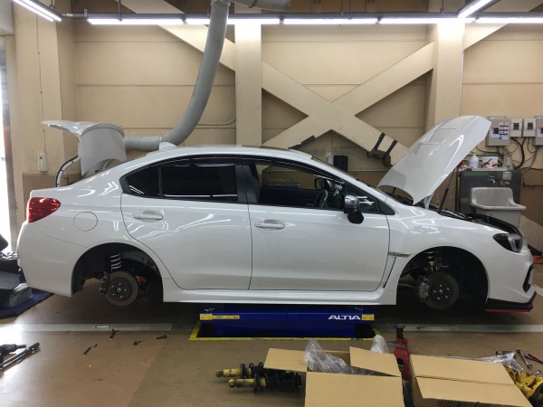 Wrx S4にhks車高調 Wedssportホイル Super Autobacs Sunshine Kobe Tuning Blog