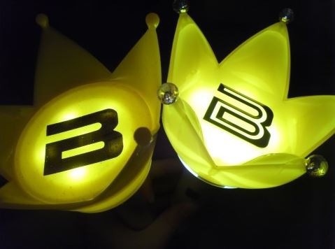 BIGBANG ペンライト Bロゴ 王冠デザイン2個セット