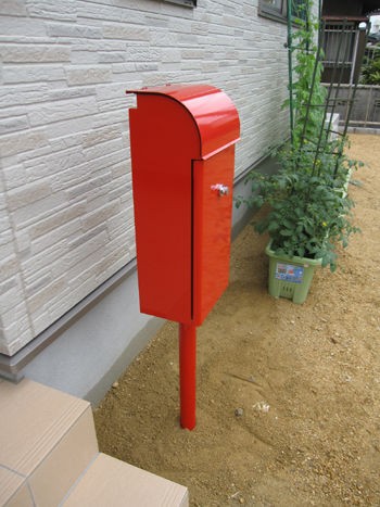 赤いポスト エクステリアプランナーのブログ 写真集 Sakoyamaexterior