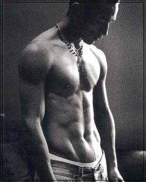 腹筋 中田英寿の腹筋がやばい 画像 転んでもゲイな奴