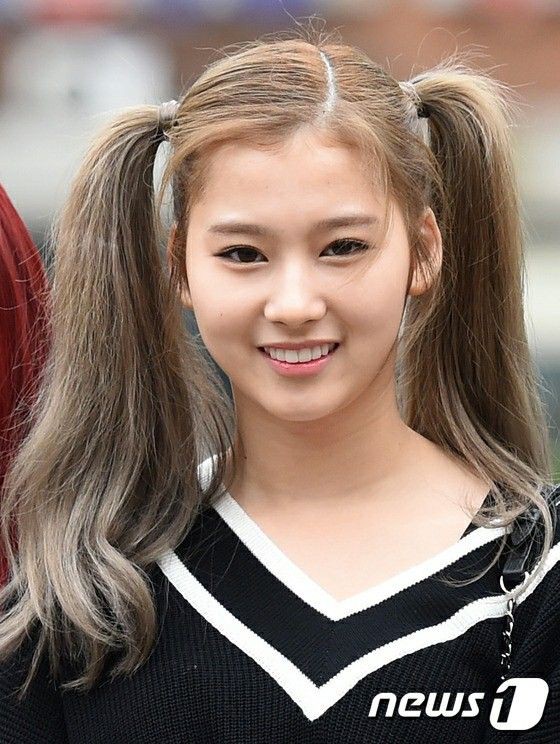 Twiceの日本人メンバー サナ がかわいい プロフィールやエピソードまとめ ニッパのトピック Twiceの日本人メンバー サナ がかわいい プロフィールやエピソードまとめ ニッパのトピック