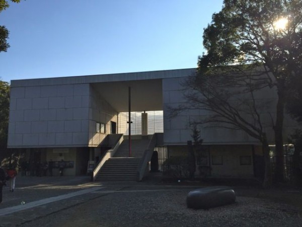 さようならカマキン 神奈川県立近代美術館 鎌倉 その場に立つ