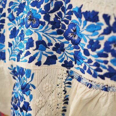 サンアントニーノ・マリアさんの刺繍ブラウス＆ワンピ入荷