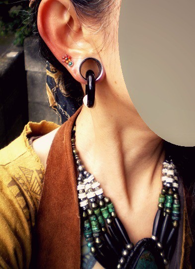 右耳ピアス拡張☆15mm→16mm(5/8