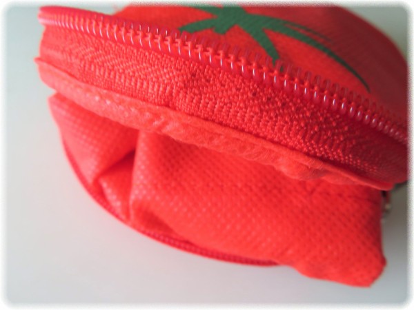 カゴメ野菜生活100 トマト型折り畳みエコバッグ が意外とイイかも ｓａｖａ