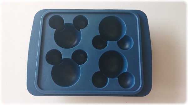 Coca Cola社 綾鷹 爽健美茶 ディズニー アイストレー は全4種 ｓａｖａ