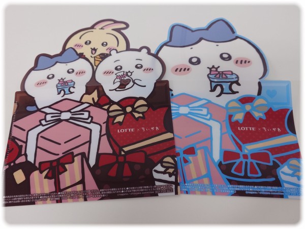 大手コンビニ3社「LOTTE × ちいかわ マルチケース」の絵が連動