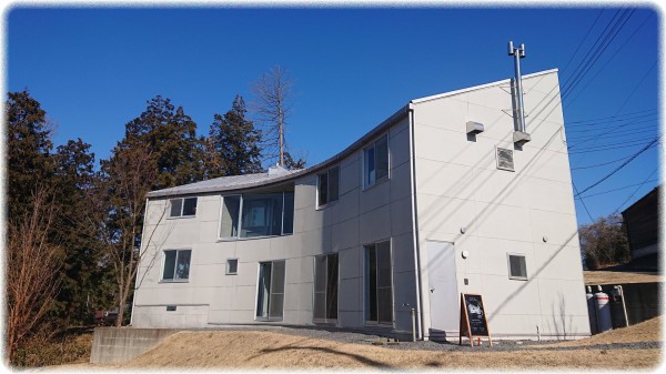 茨城県笠間市 笠間の家 は建築家 伊東豊雄の初期住宅作品 旧里中邸 を利用したカフェ ギャラリー ｓａｖａ