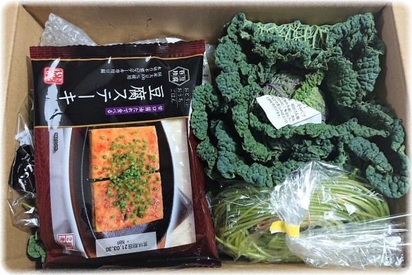 Isetan Door の定期ボックスに話題の台湾産パイナップルを入れてみた ｓａｖａ