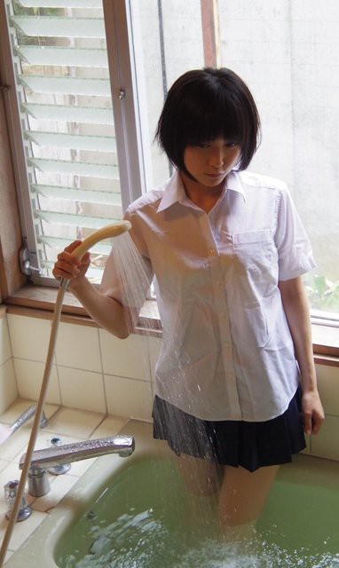 着衣入浴１ 服着たままお風呂 さやかの秘密cafe