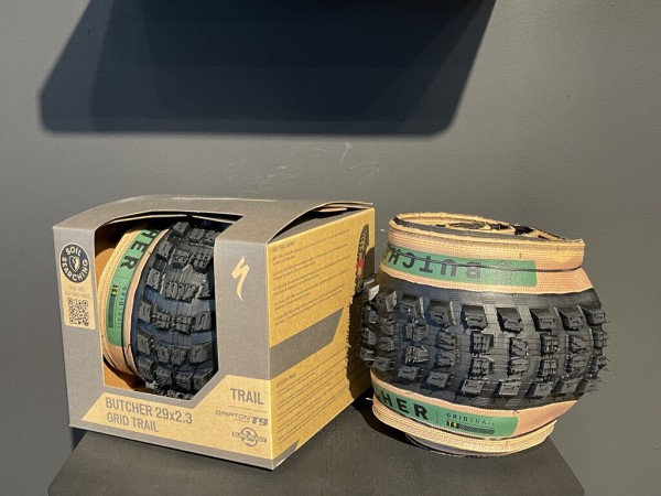 BUTCHER 2.9×2.3 GRID TRAIL 2本セット BUTCHER 2.9×2.3 GRID TRAIL 2本セット