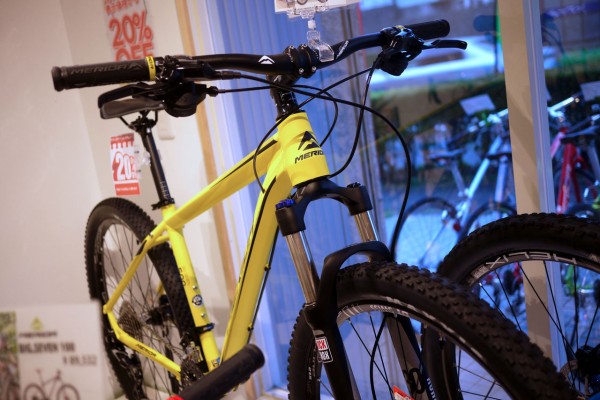 綺麗な黄色のMTB！2016年の方が高性能ですよ。 : SBC 新着情報