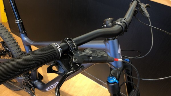 SPECIALIZED 