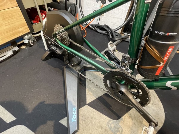 Tacx FLUX Smart スマートローラー ローラ台 自転車 ウエムラサイクルパーツインターネット店 / Tacx(タックス) FLUX
