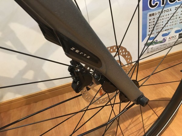 店長オススメのSPECIALIZED2017年モデル展示車両、 「SIRRUS COMP CITY