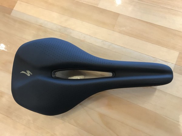 スペシャライズド フェノム comp サドル 155mm 匿名配送 PHENOM COMP SADDLE BLK 155(155mm ブラック): サドル