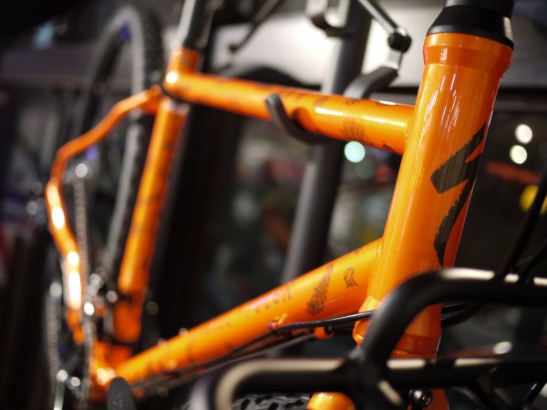 SPECIALIZEDの限定モデル AWOL x POLERが入荷しました！ : SBC