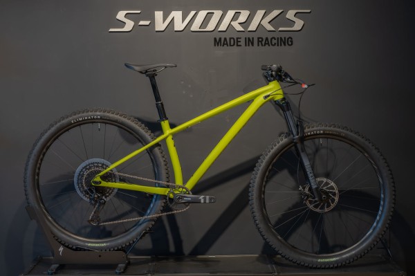 SPECIALIZED厚木】22モデル FUSE COMPに迫る！ : SBC 新着情報