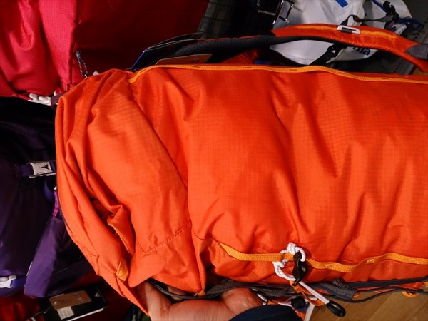 Patagonia ボストンバッグ 黄緑 patagonia パタゴニア アセンジョニスト・パック 55L