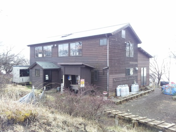 丹沢の山小屋と避難小屋の情報 自然の中にruntofun