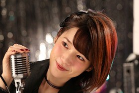 内田真礼の初ミニアルバム Drive In Theater 発売目前 Mvのオフショット公開と併せて 収録曲 クロスファイア の試聴動画も公開 声旬