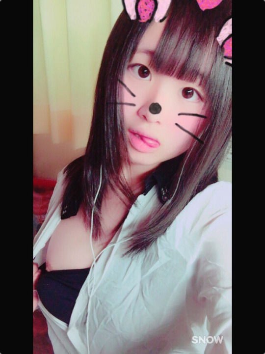 Snowで加工してるから平気 そんな感じでエロ自撮りをupする女の子多すぎw31枚 清楚系ビッチのエロ画像 動画ブログ