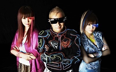 小野坂昌也 小林ゆう 後藤友香里 新ユニット Emergency を結成 8月にライブ 9月にアルバムを発売 声優メモ帳 小野坂昌也 小林ゆう 後藤友香里 新ユニット Emergency を結成 8月にライブ 9月にアルバムを発売 声優メモ帳
