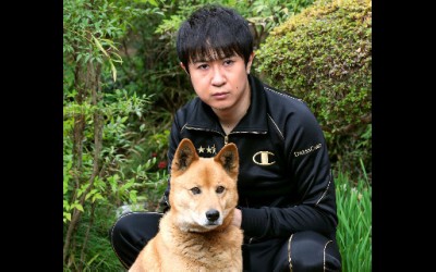 杉田智和 朝日新聞に愛犬 直司 と共に掲載 声優メモ帳