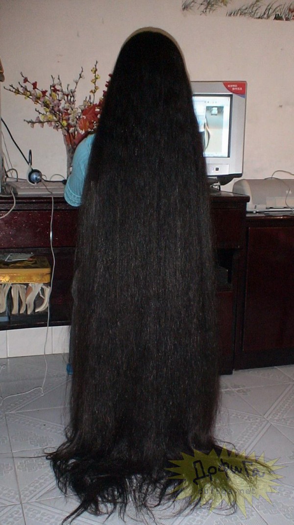 ２ｍ４２ｃｍ超ロングヘアーの中国人女性がその髪の毛の洗い方を見せてくれました 世界の憂鬱 海外 韓国の反応