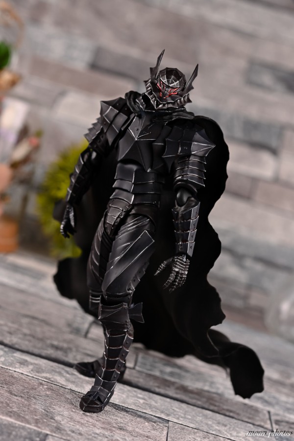 レビュー】figma ガッツ 狂戦士の甲冑ver. リペイント髑髏