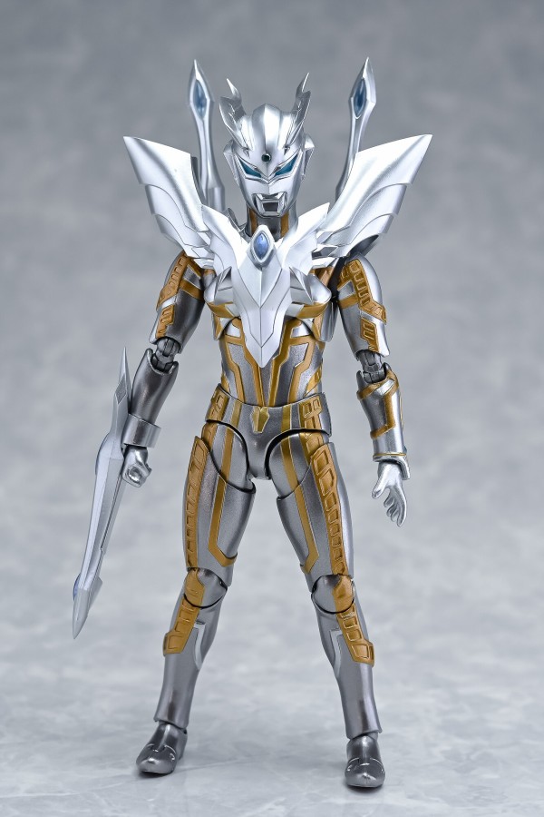 新品未開封 s.h.figuarts ウルティメイトシャイニングウルトラマンゼロ