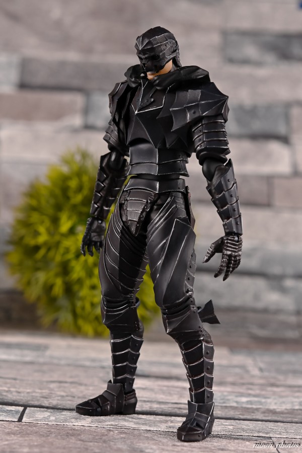 レビュー】figma ガッツ 狂戦士の甲冑ver. リペイント髑髏エディション