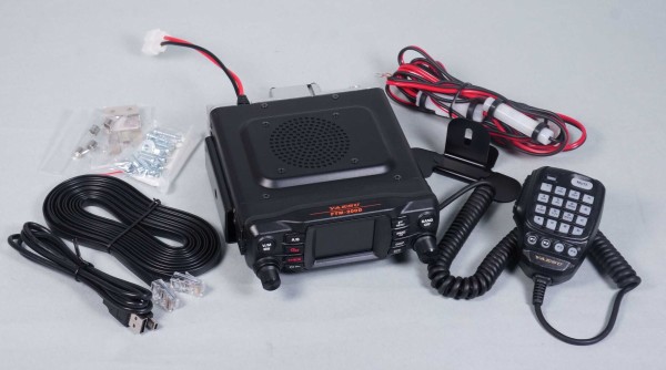 八重洲無線 FTM-200D 開封動画ならぬ、10秒で分かる開封静止画