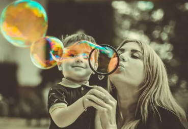 母に結婚報告したら 母 孫なんて絶対連れて来るなよ 俺 えっ 母 汚物を見るような目 とんでもない事実が 結婚総研